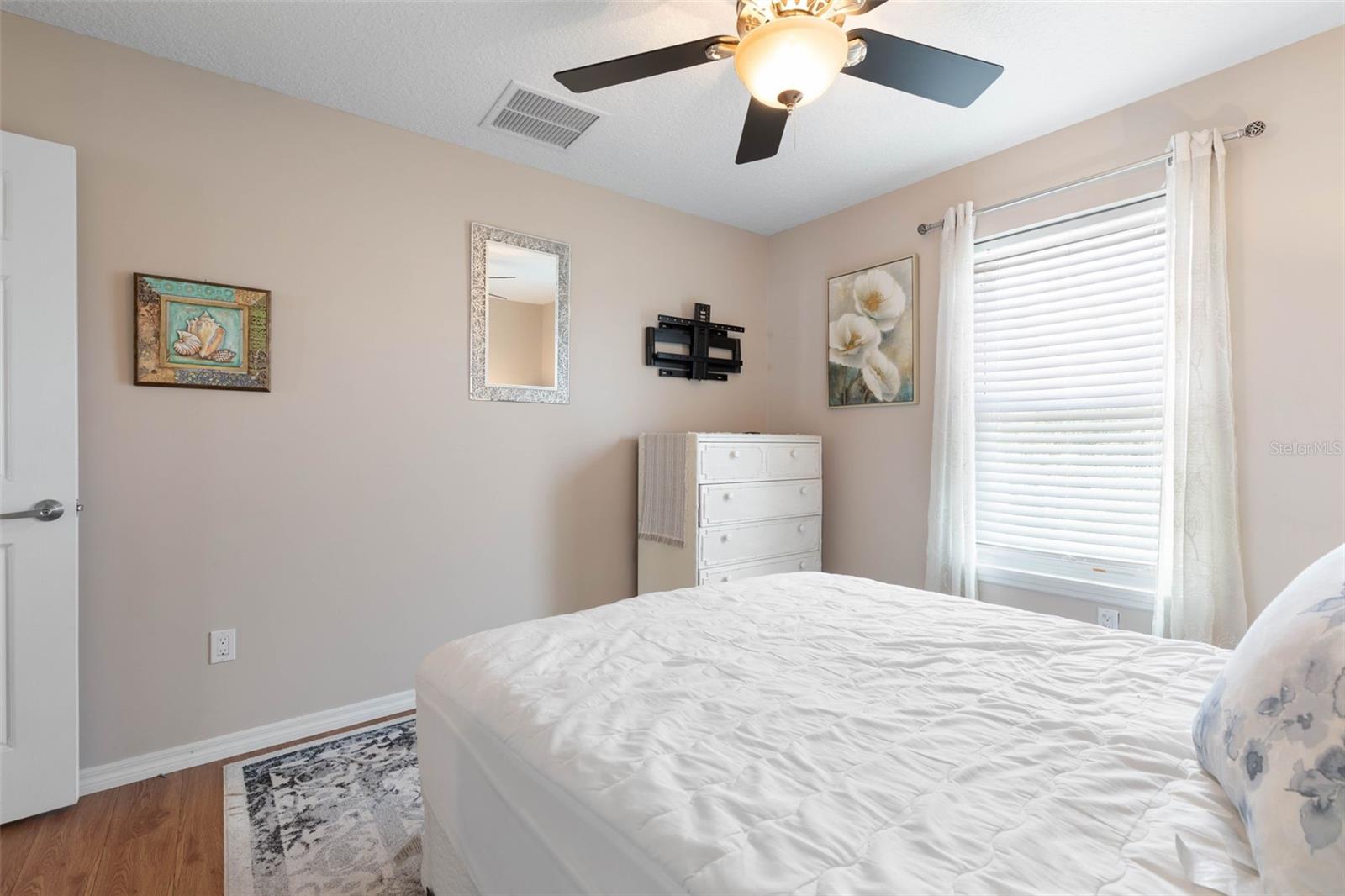 Image 18 of 40 For 601 Central Avenue A