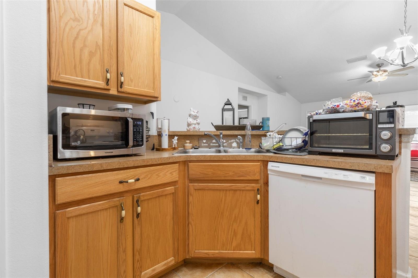 Image 6 of 18 For 12 Louisiana Drive A & B