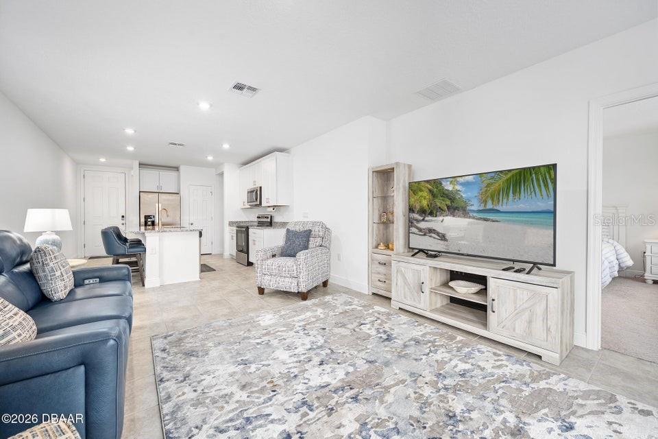 Image 12 of 46 For 132 Links Terrace Boulevard