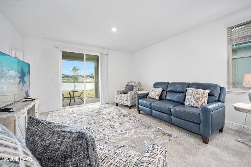 Image 13 of 46 For 132 Links Terrace Boulevard