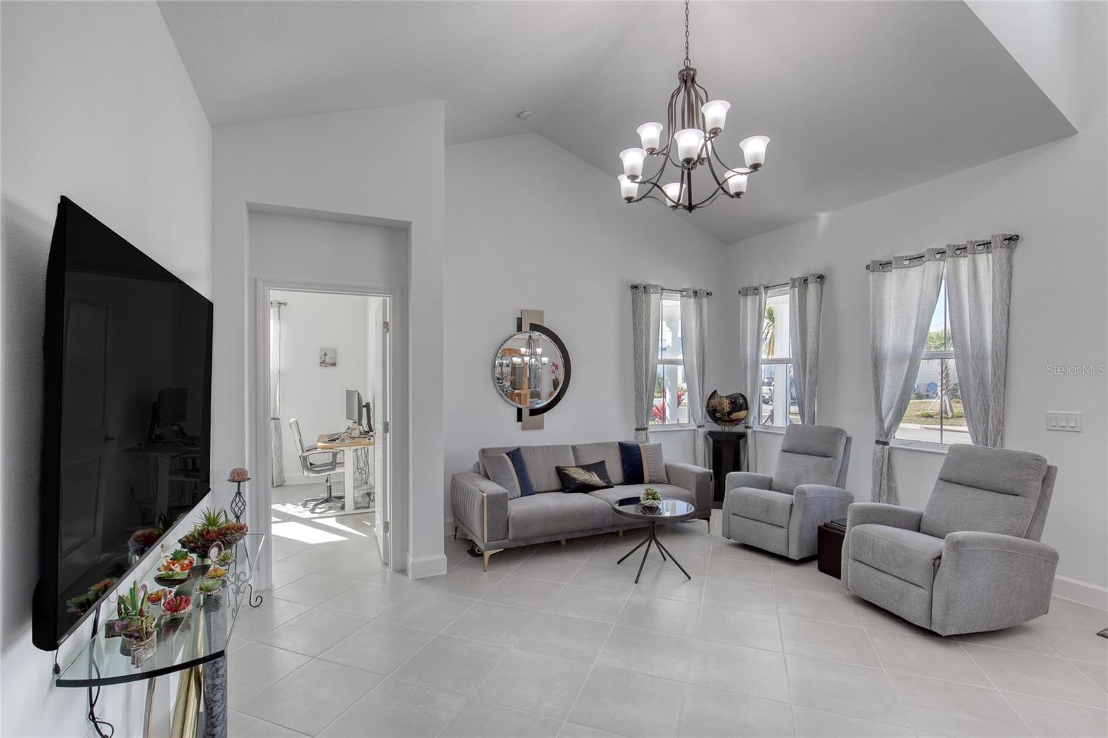 Image 13 of 71 For 198 Gypsy Palace Lane