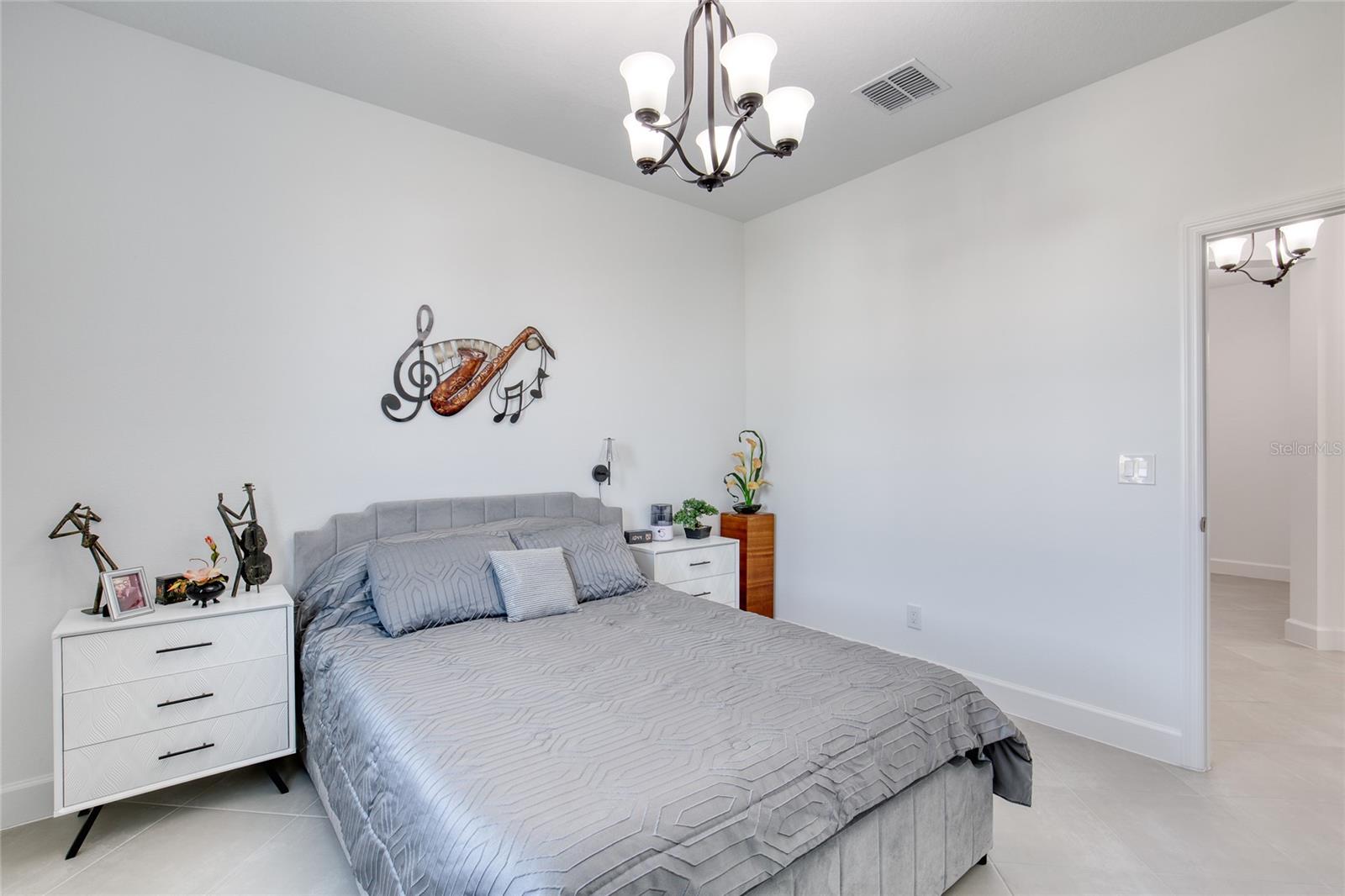 Image 33 of 71 For 198 Gypsy Palace Lane