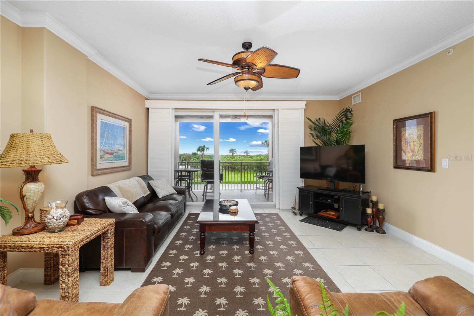 Image 27 of 58 For 60 Surfview Drive 105