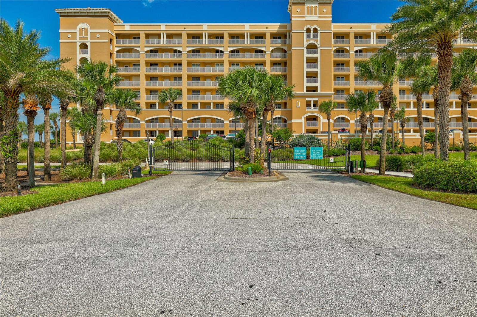 Image 39 of 58 For 60 Surfview Drive 105