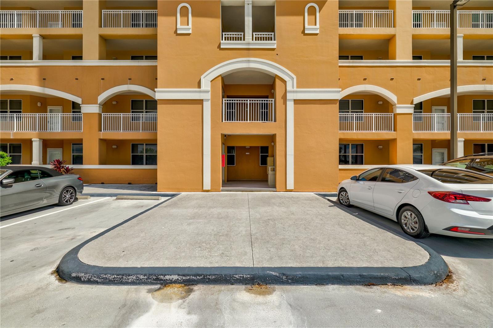 Image 6 of 58 For 60 Surfview Drive 105