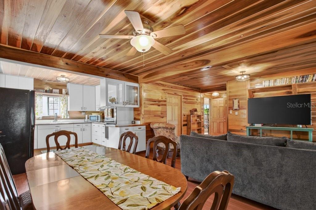 Image 18 of 69 For 16815 95th Avenue