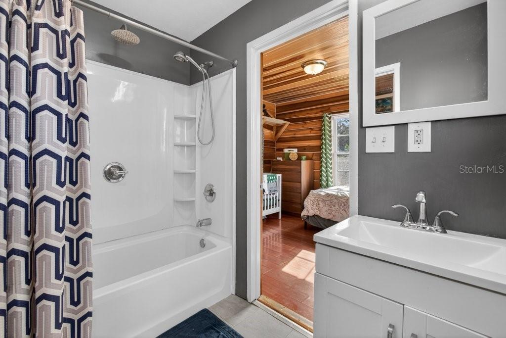 Image 29 of 69 For 16815 95th Avenue