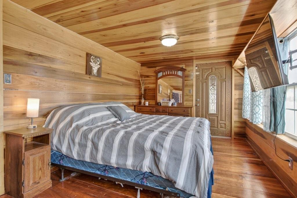 Image 34 of 69 For 16815 95th Avenue