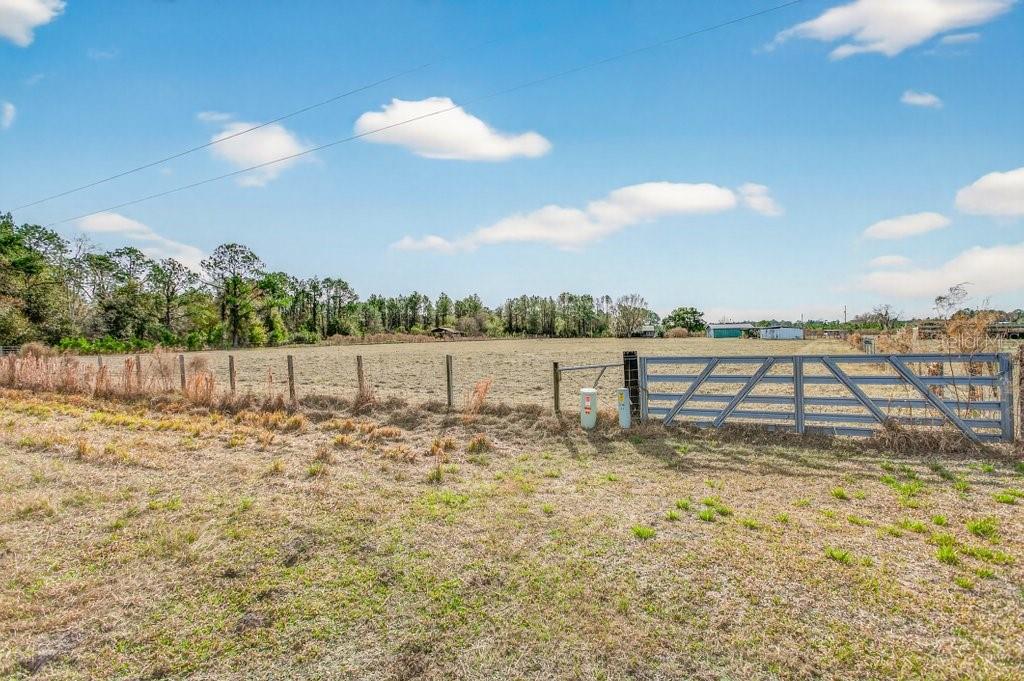 Image 6 of 69 For 16815 95th Avenue