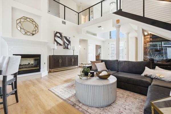 Image 10 of 70 For 18 Foxfords Chase