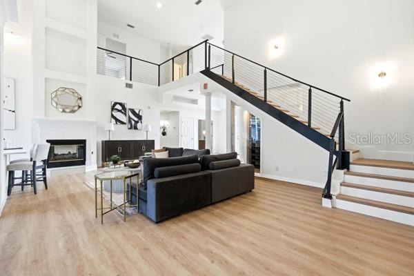 Image 15 of 70 For 18 Foxfords Chase