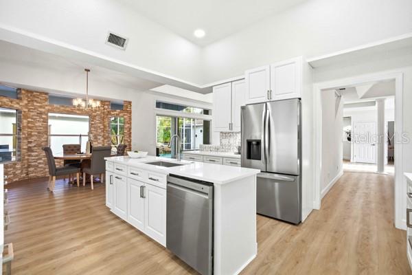 Image 21 of 70 For 18 Foxfords Chase