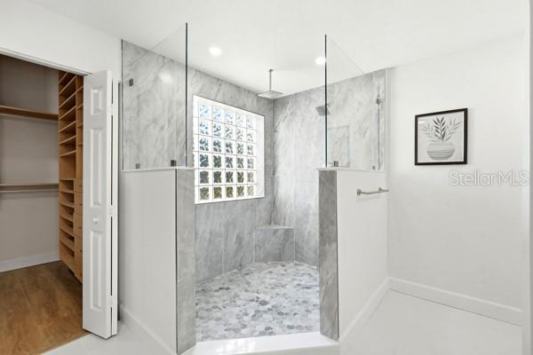 Image 31 of 70 For 18 Foxfords Chase