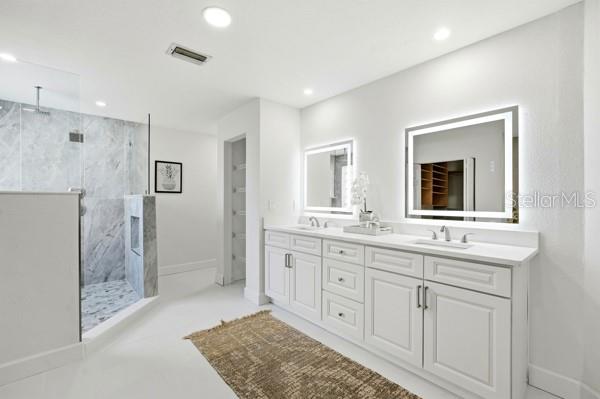 Image 35 of 70 For 18 Foxfords Chase