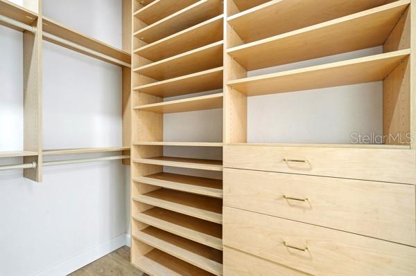 Image 36 of 70 For 18 Foxfords Chase