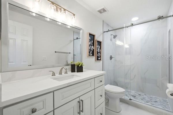 Image 42 of 70 For 18 Foxfords Chase