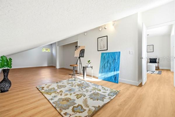 Image 43 of 70 For 18 Foxfords Chase