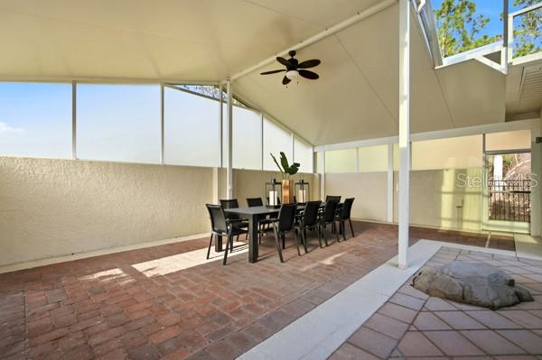 Image 47 of 70 For 18 Foxfords Chase