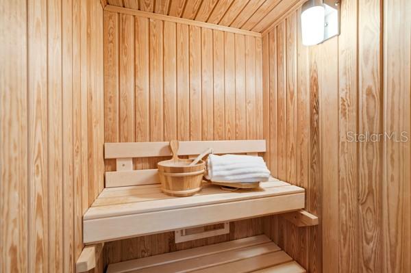 Image 65 of 70 For 18 Foxfords Chase