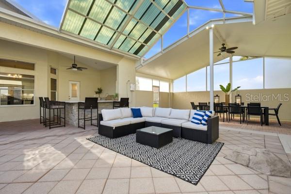 Image 7 of 70 For 18 Foxfords Chase