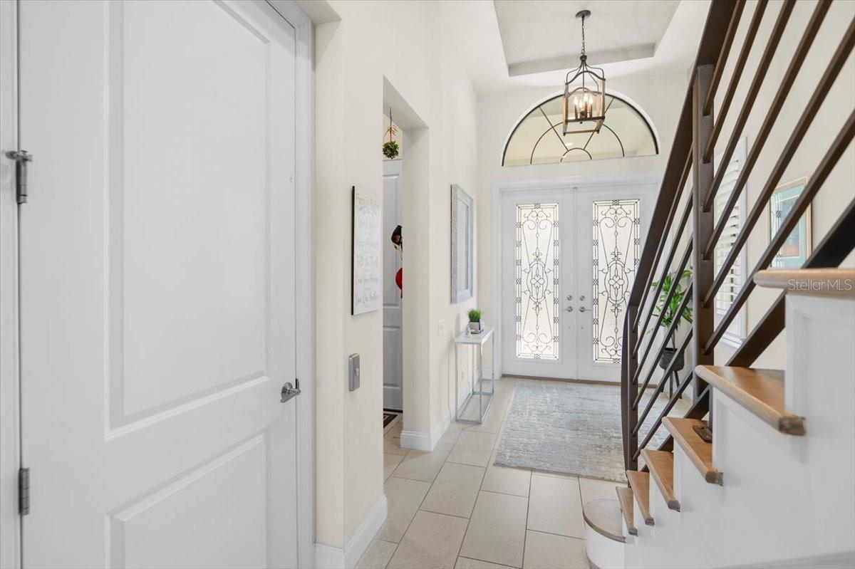 Listing photo id 9 for 16 Spinaker Circle