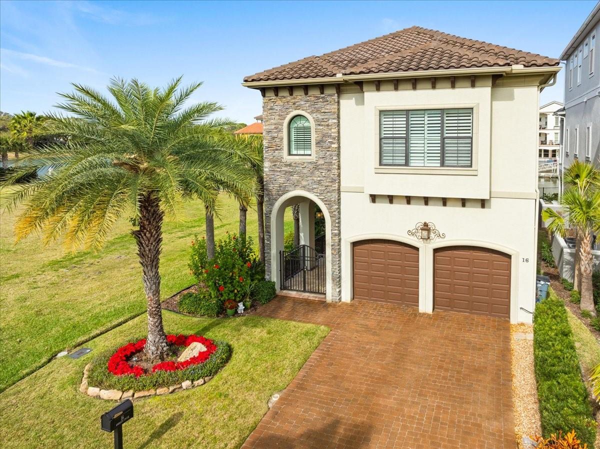 Listing photo id 0 for 16 Spinaker Circle