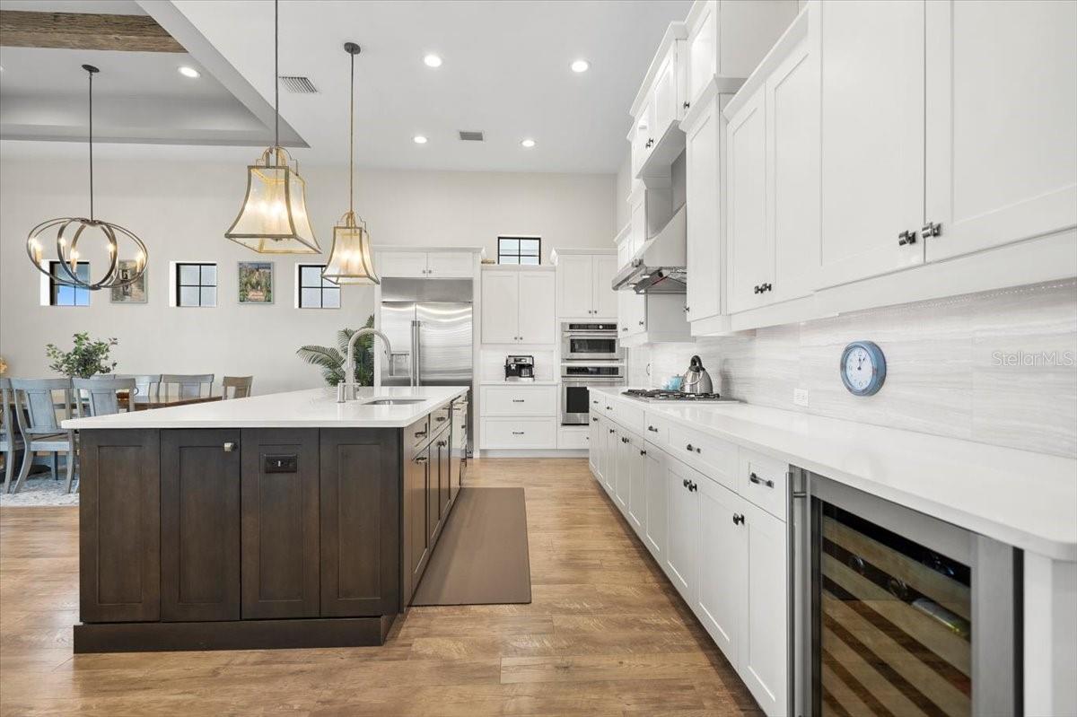 Listing photo id 28 for 16 Spinaker Circle