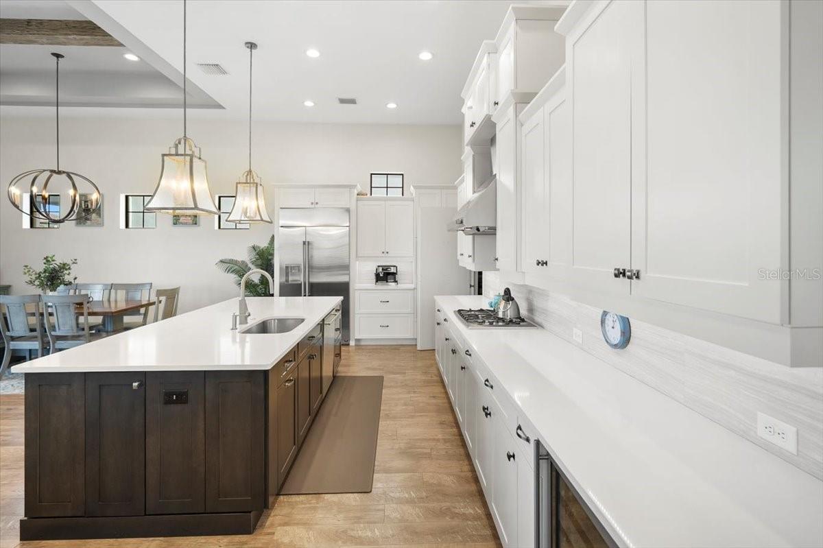 Listing photo id 31 for 16 Spinaker Circle