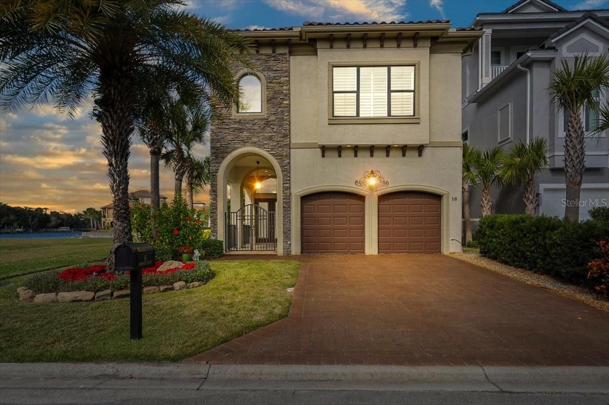 Listing photo id 2 for 16 Spinaker Circle