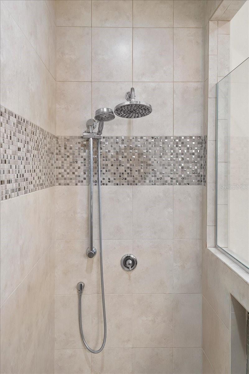 Listing photo id 52 for 16 Spinaker Circle