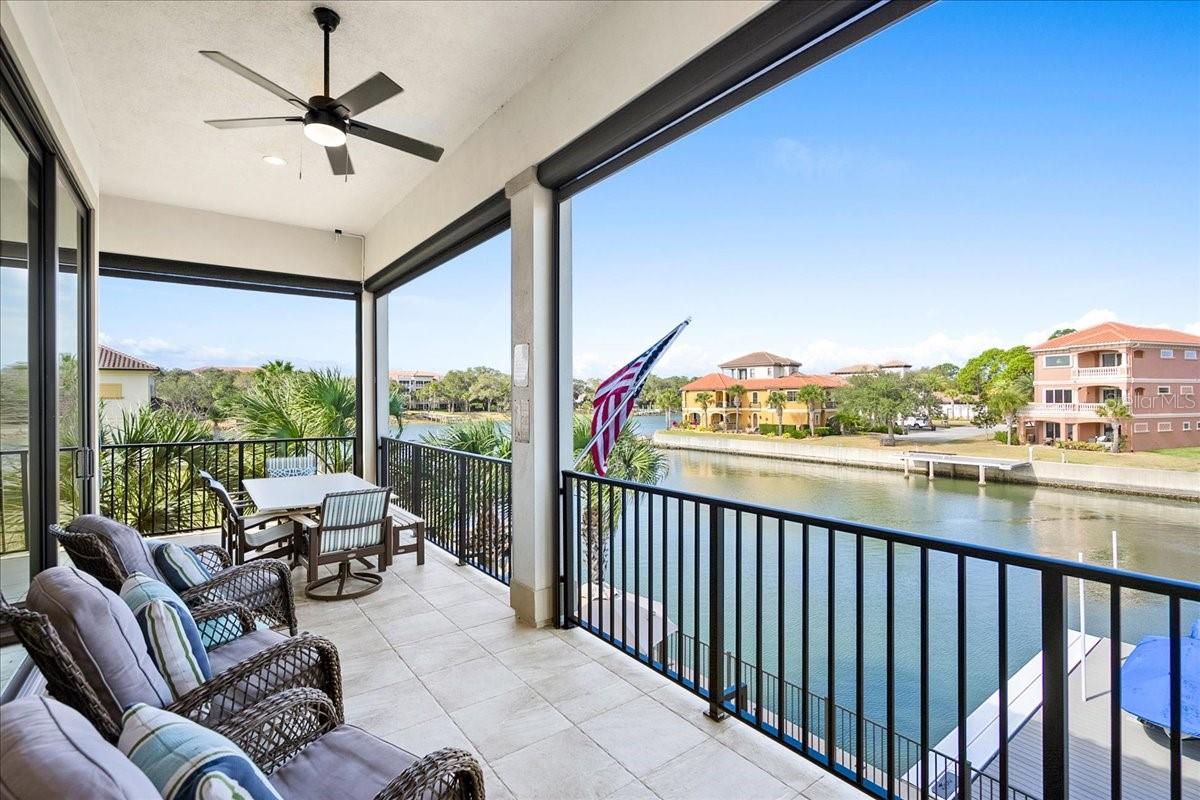 Listing photo id 4 for 16 Spinaker Circle