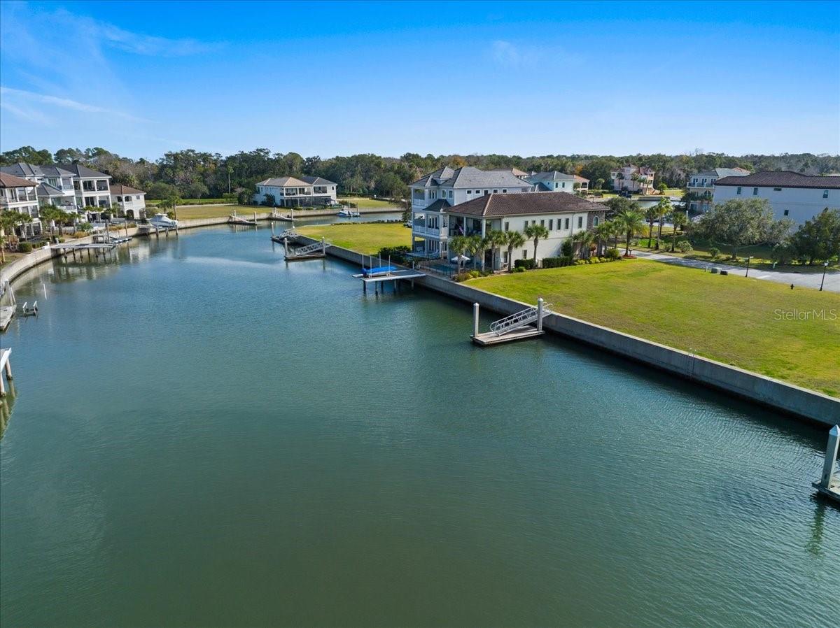 Listing photo id 82 for 16 Spinaker Circle