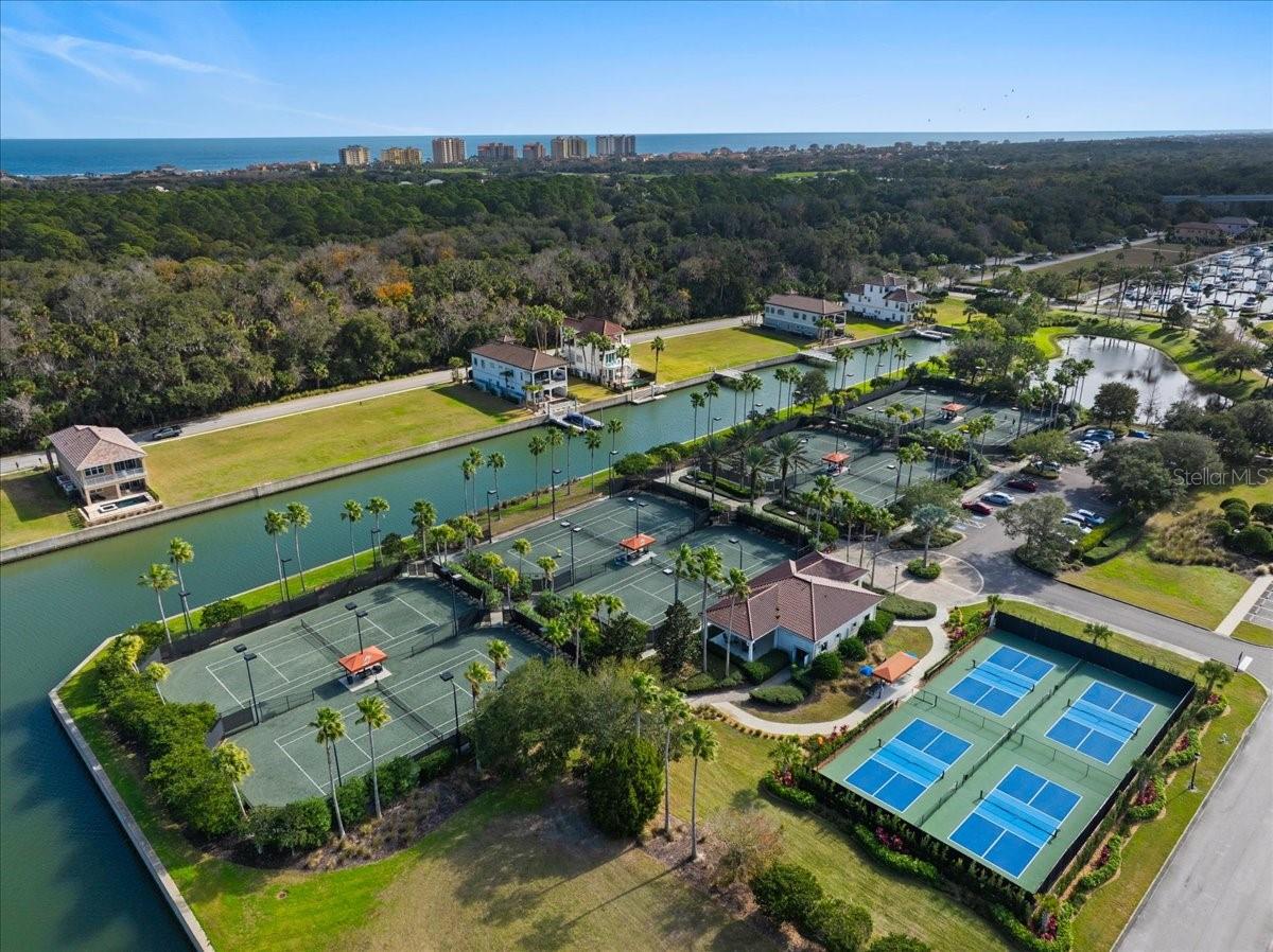 Listing photo id 85 for 16 Spinaker Circle