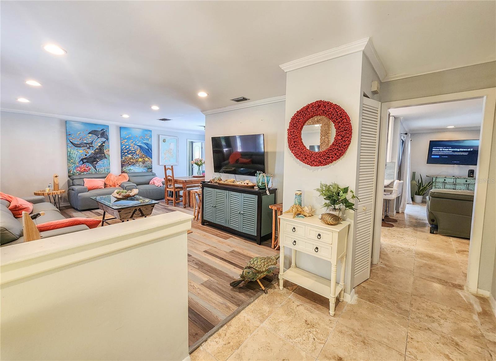 Image 3 of 71 For 24 Claridge Court S