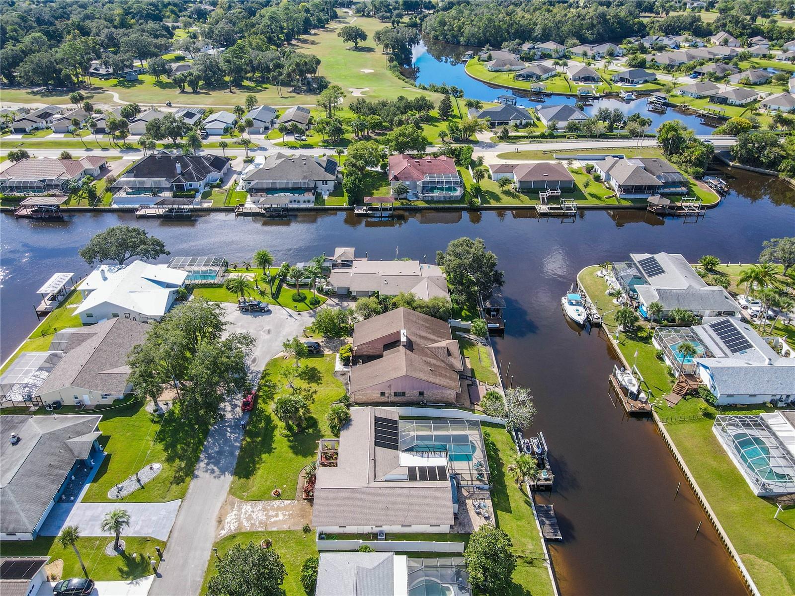 Image 57 of 71 For 24 Claridge Court S