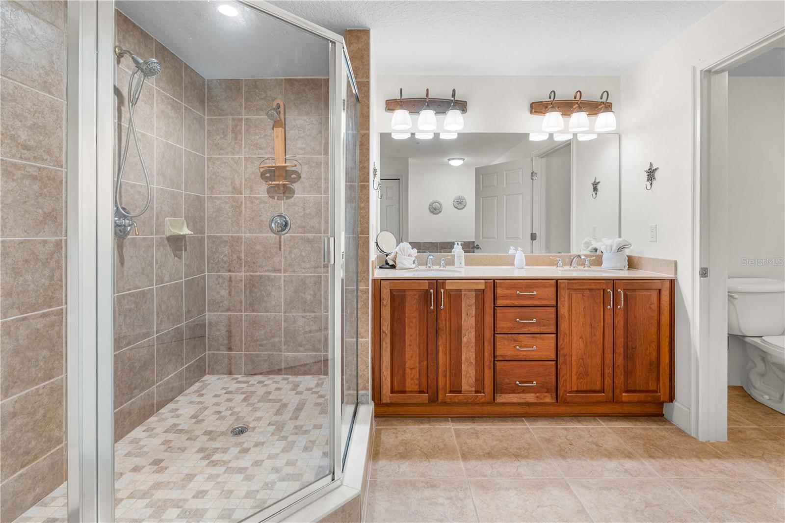 Image 23 of 56 For 2403 Atlantic Avenue 309