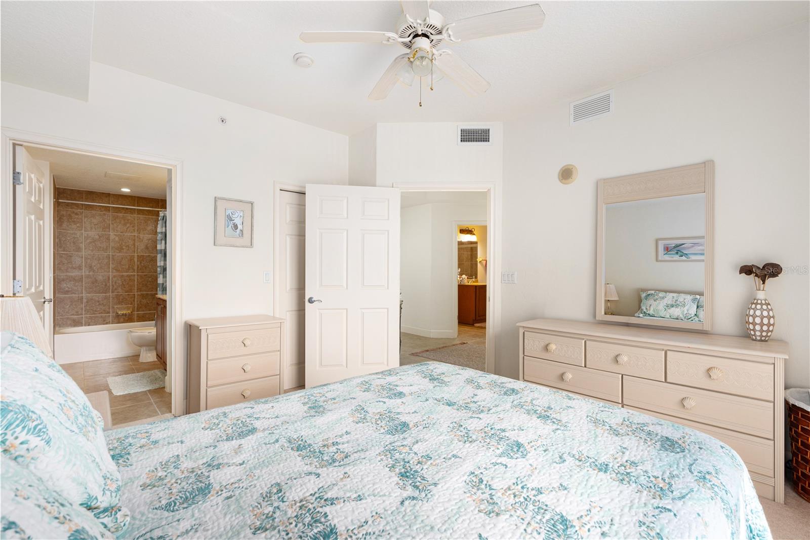 Image 28 of 56 For 2403 Atlantic Avenue 309