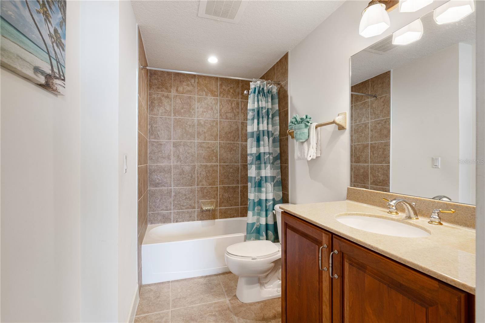 Image 29 of 56 For 2403 Atlantic Avenue 309