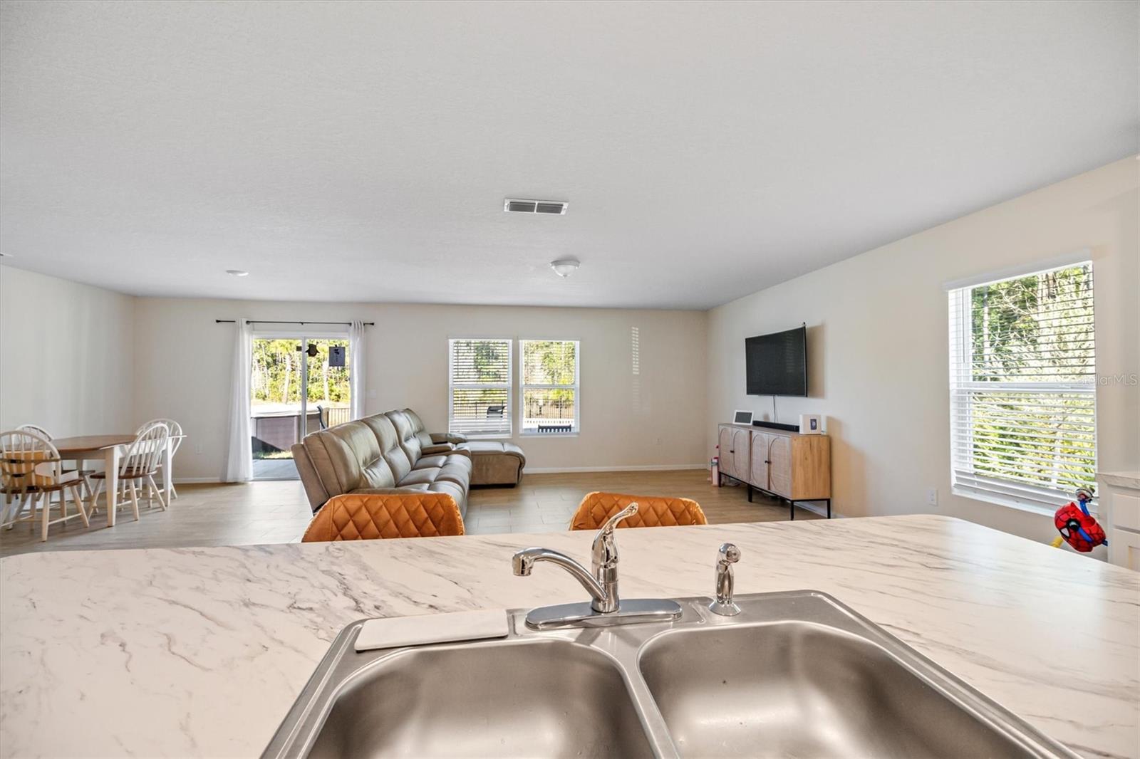 Image 23 of 36 For 176 Falcon Ridge