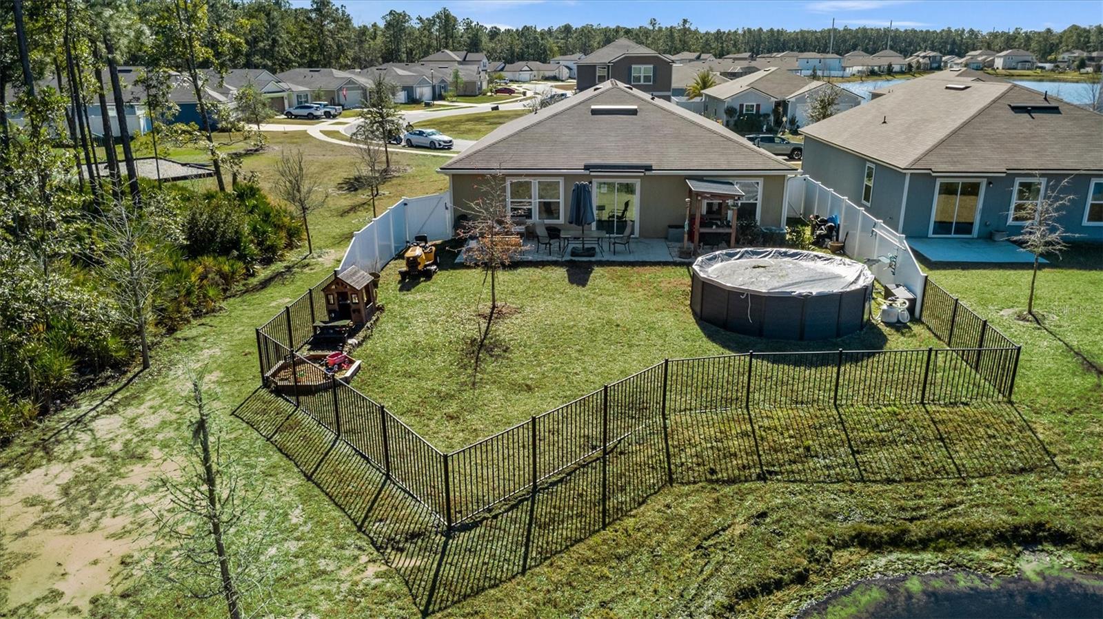 Image 7 of 36 For 176 Falcon Ridge