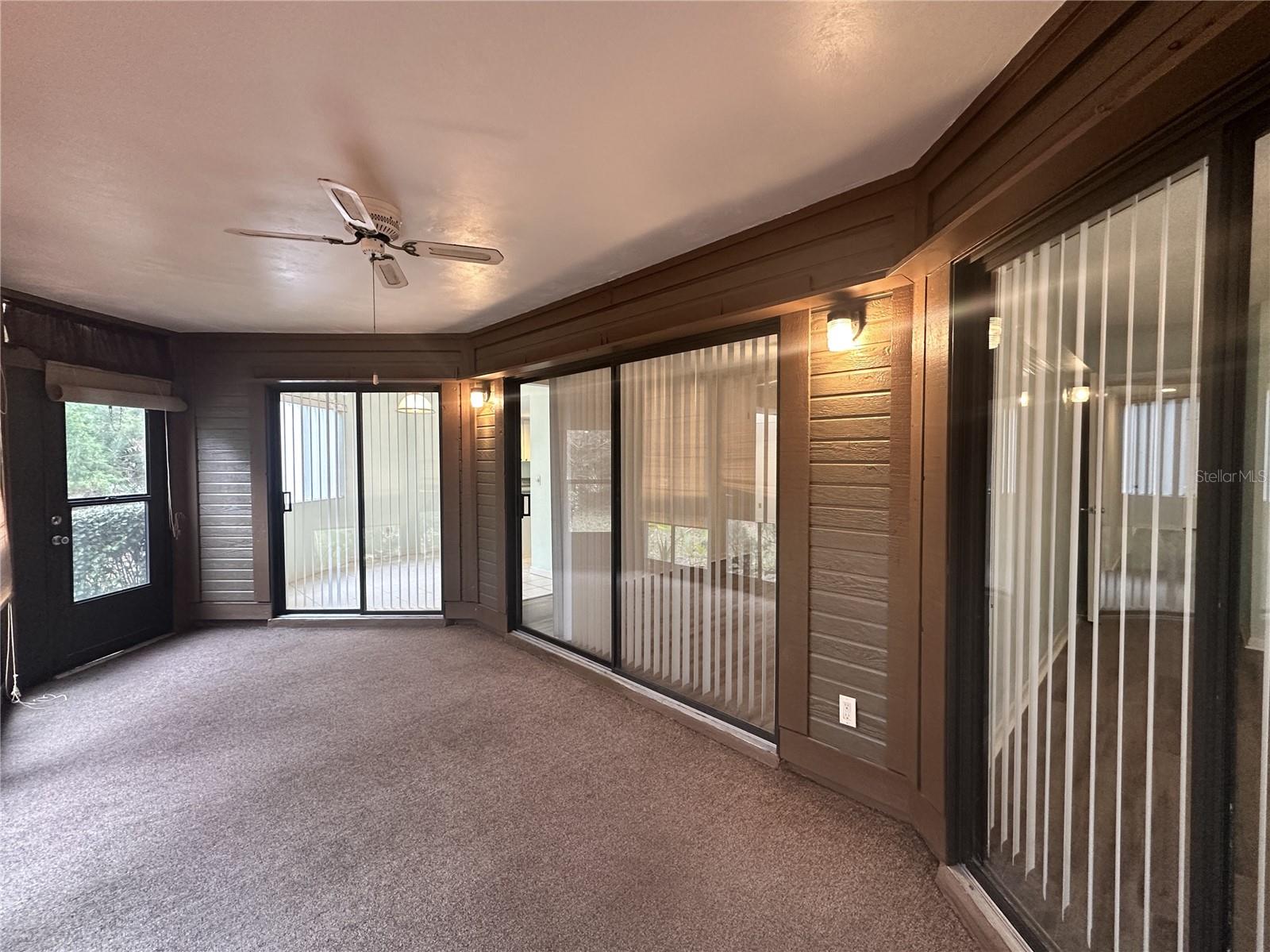 Image 24 of 28 For 13 Surrey Court 13