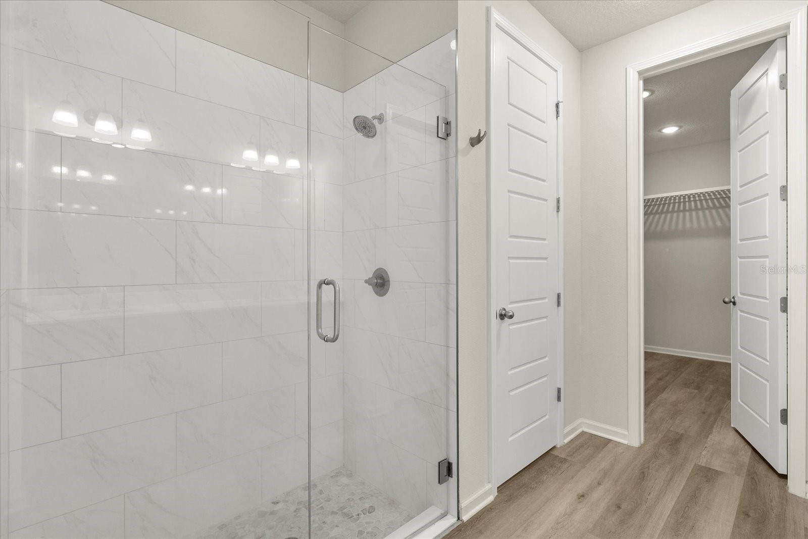 Image 15 of 41 For 22 Los Lagos Boulevard