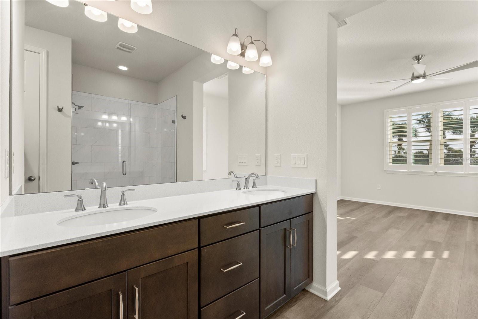 Image 16 of 41 For 22 Los Lagos Boulevard