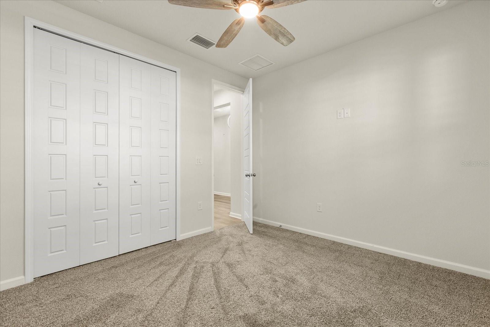 Image 27 of 41 For 22 Los Lagos Boulevard