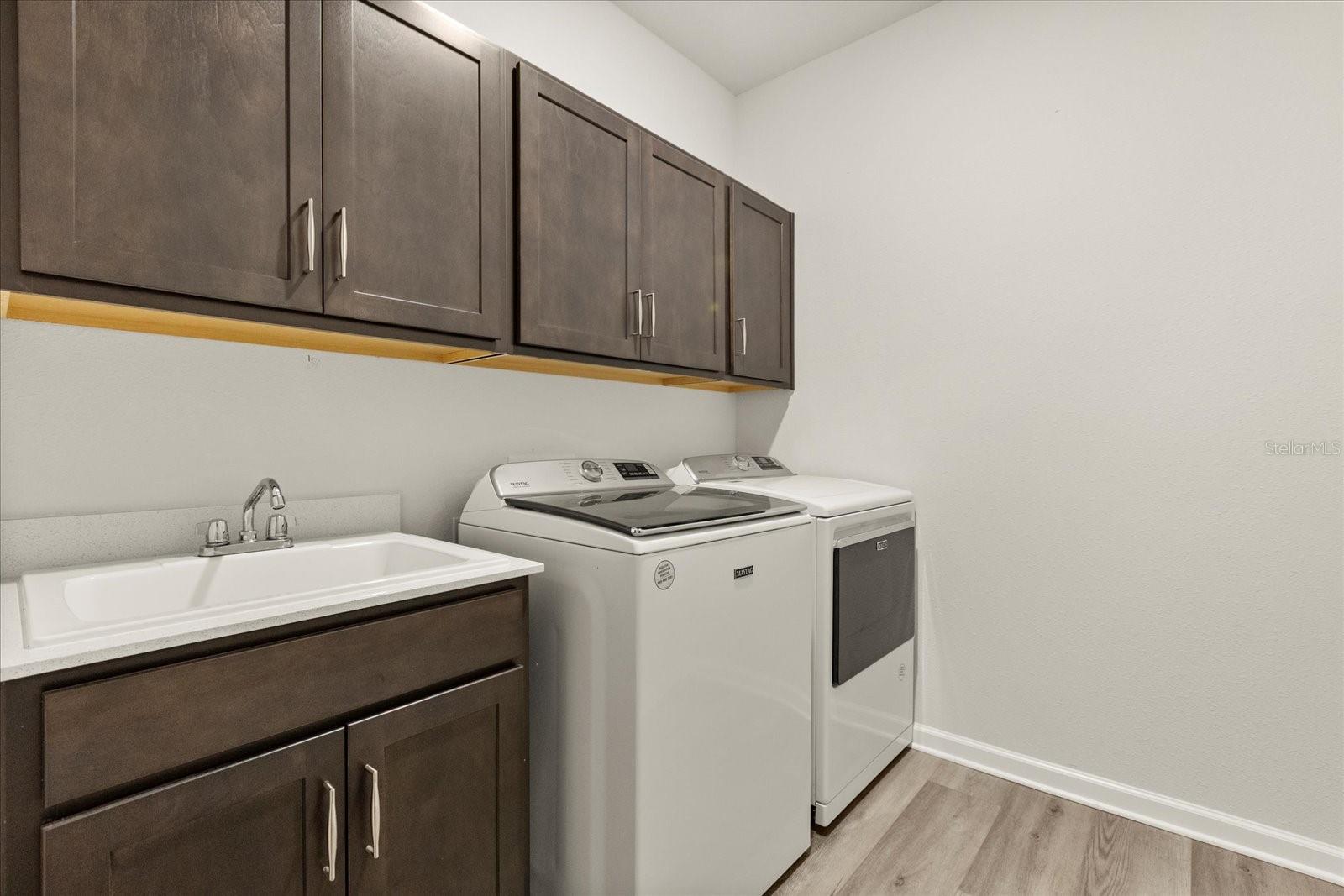 Image 28 of 41 For 22 Los Lagos Boulevard