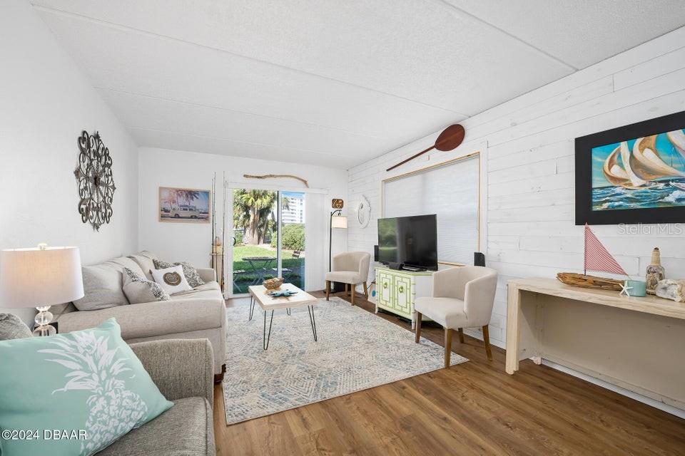 Image 10 of 30 For 1510 Ocean Shore Boulevard 3150