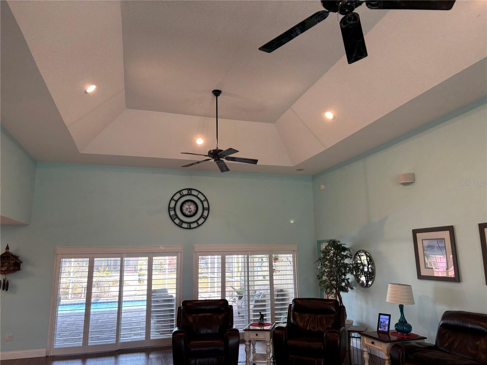 Image 11 of 30 For 1 Cloverdale Court S