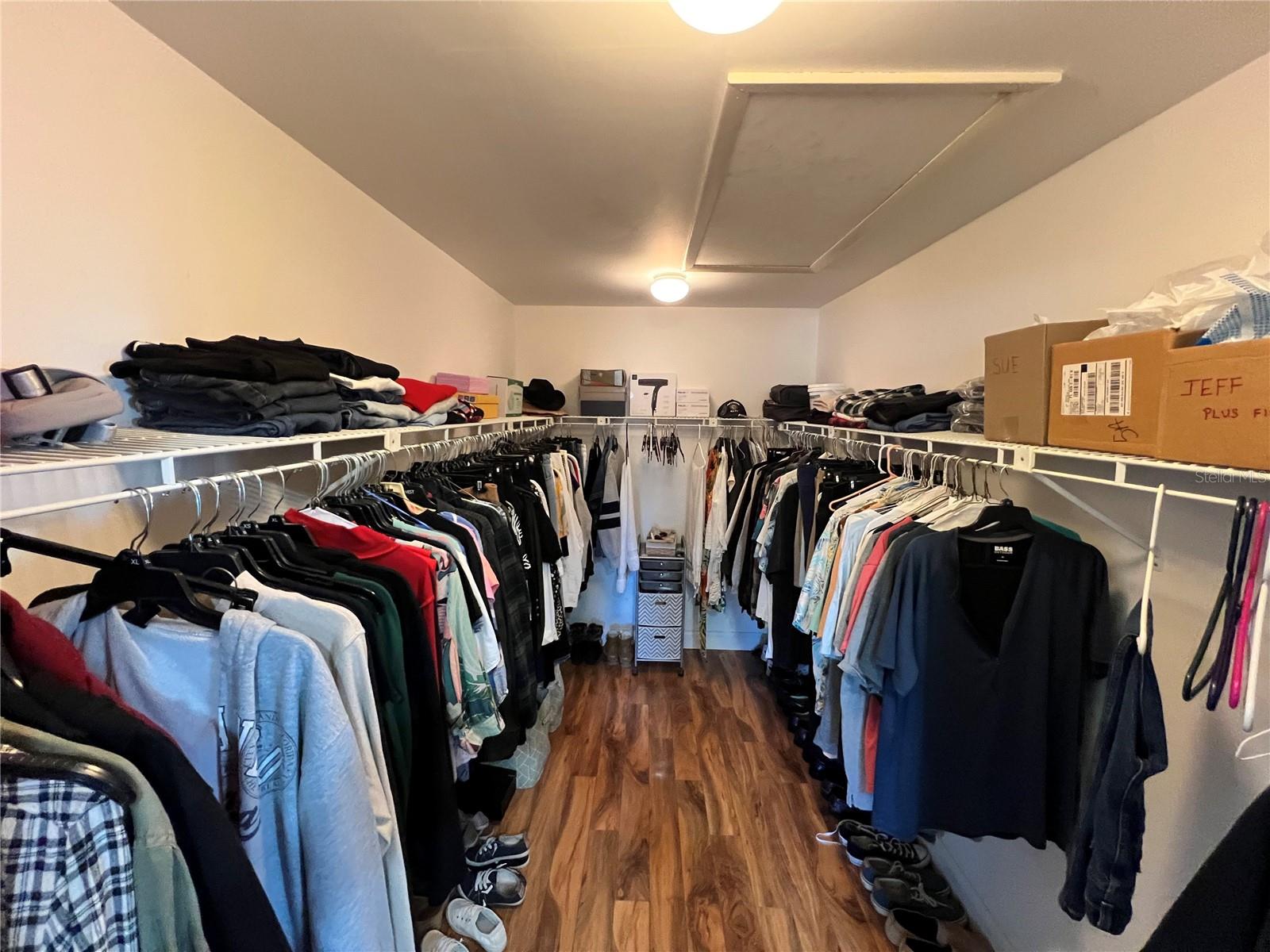 Image 28 of 30 For 1 Cloverdale Court S