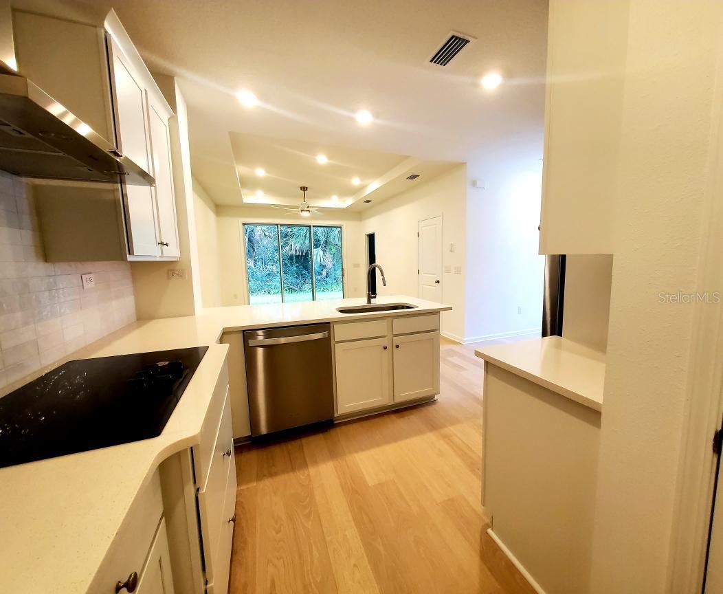 Image 8 of 25 For 231 Misty Harbor Trace