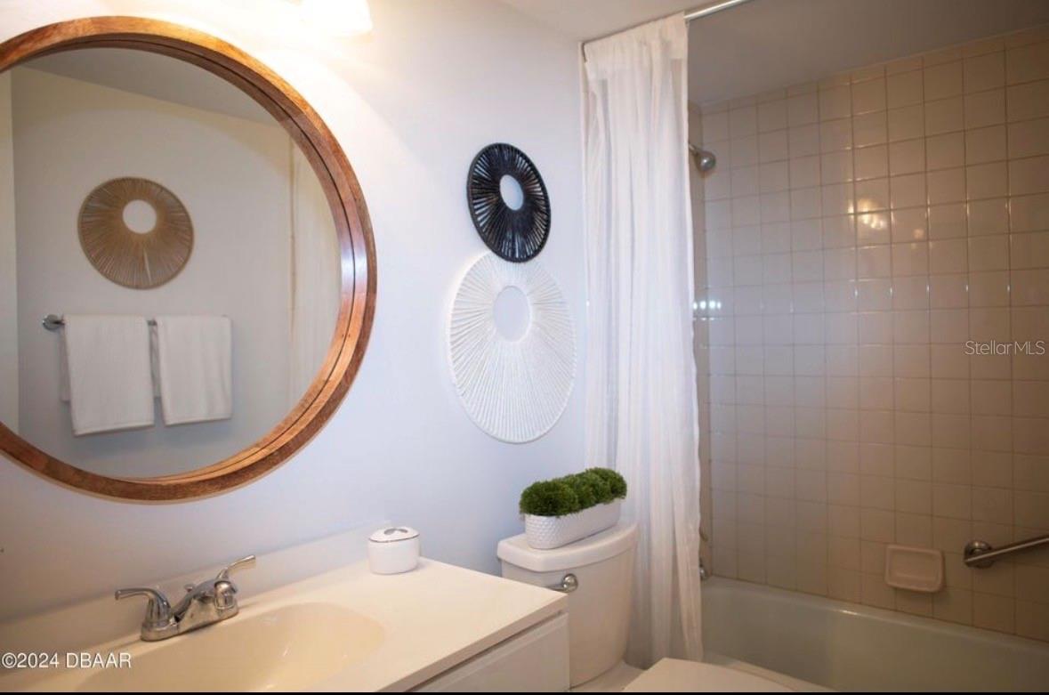 Image 11 of 44 For 2100 Ocean Shore Boulevard 1110